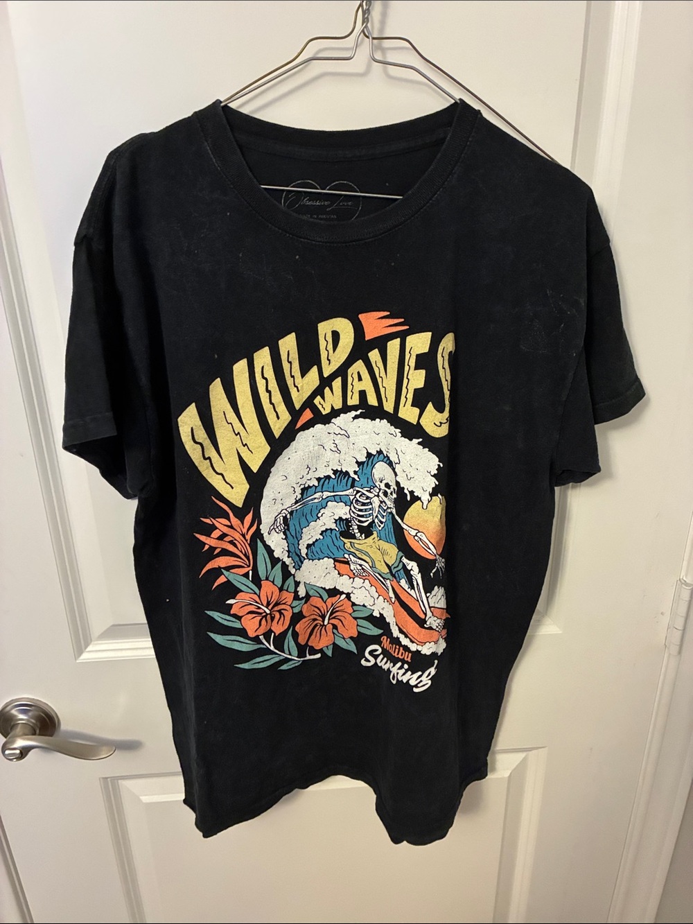 Wild Waves Graphic Tee - Black